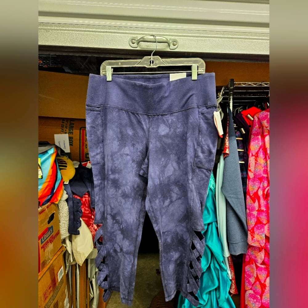 Brand new Lane Bryant Livi capris - 18/20